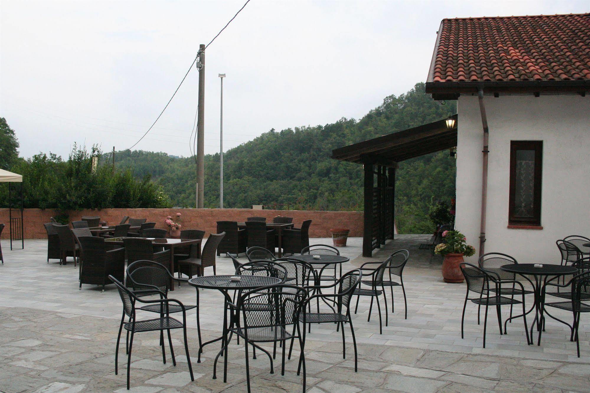 Agriturismo Cascina Del Vai Cairo Montenotte Exterior photo